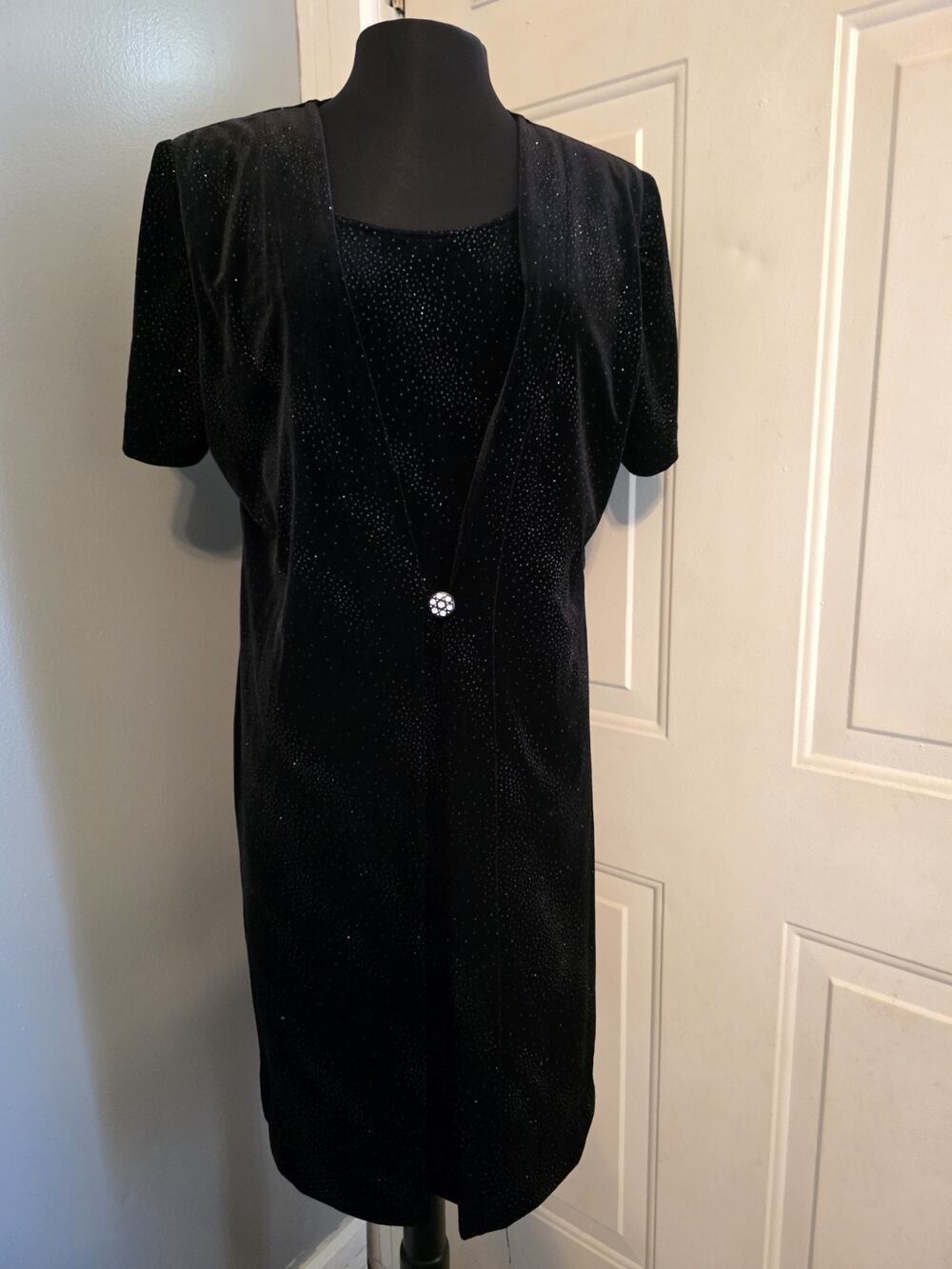 Another Thyme Black Velvet Sparkles All Over Layered Look Formal Dress Size